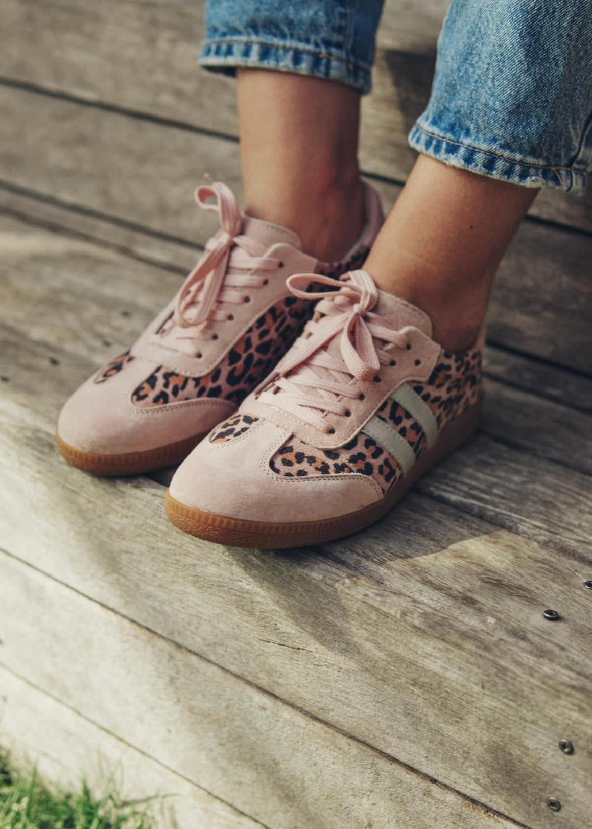 Shiloh Leather Sneaker In Pink Leopard