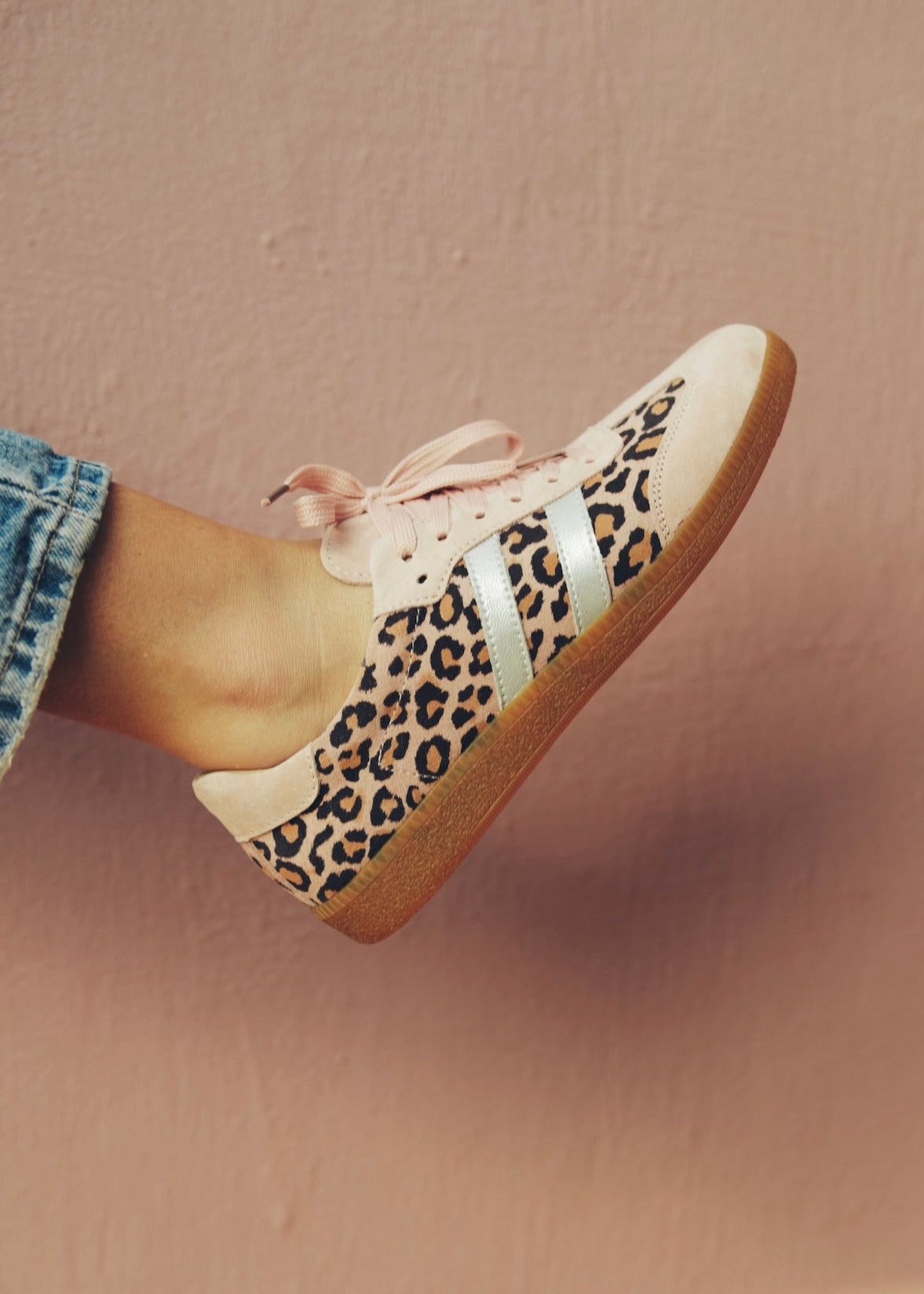 Shiloh Leather Sneaker In Pink Leopard