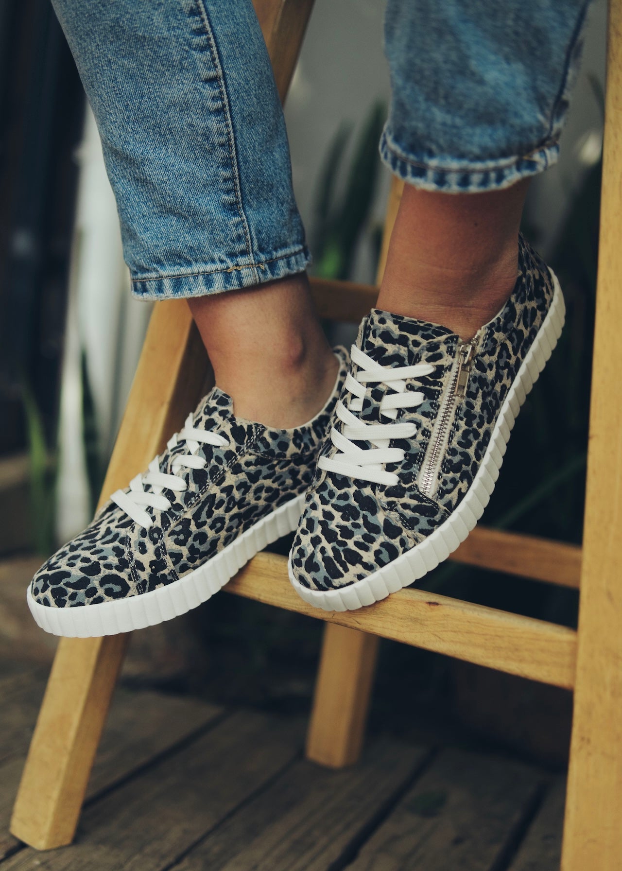 Callie Leather Sneaker With Leopard Print In Grey