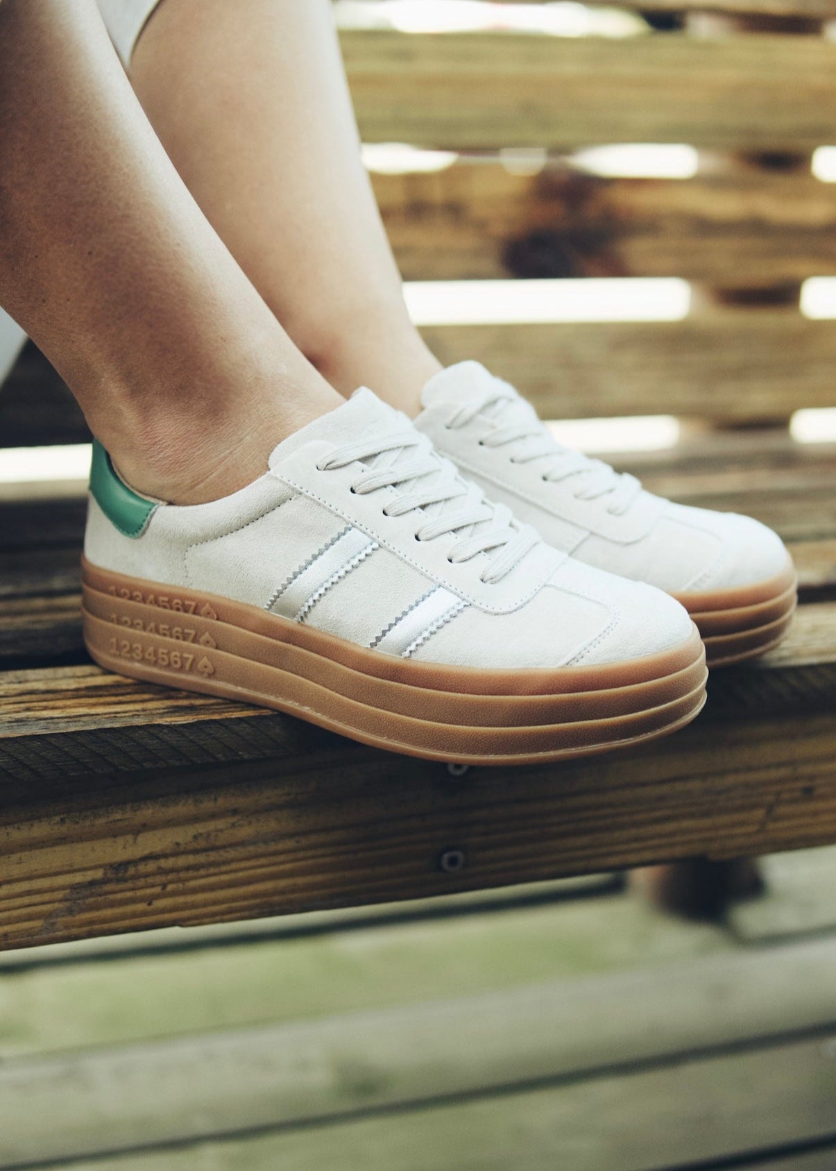 Bree Leather Sneaker In Light Taupe