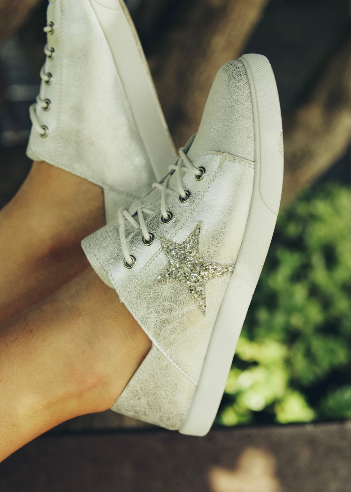 Vicki Leather Sneaker In Frosted Silver With Glitter Star