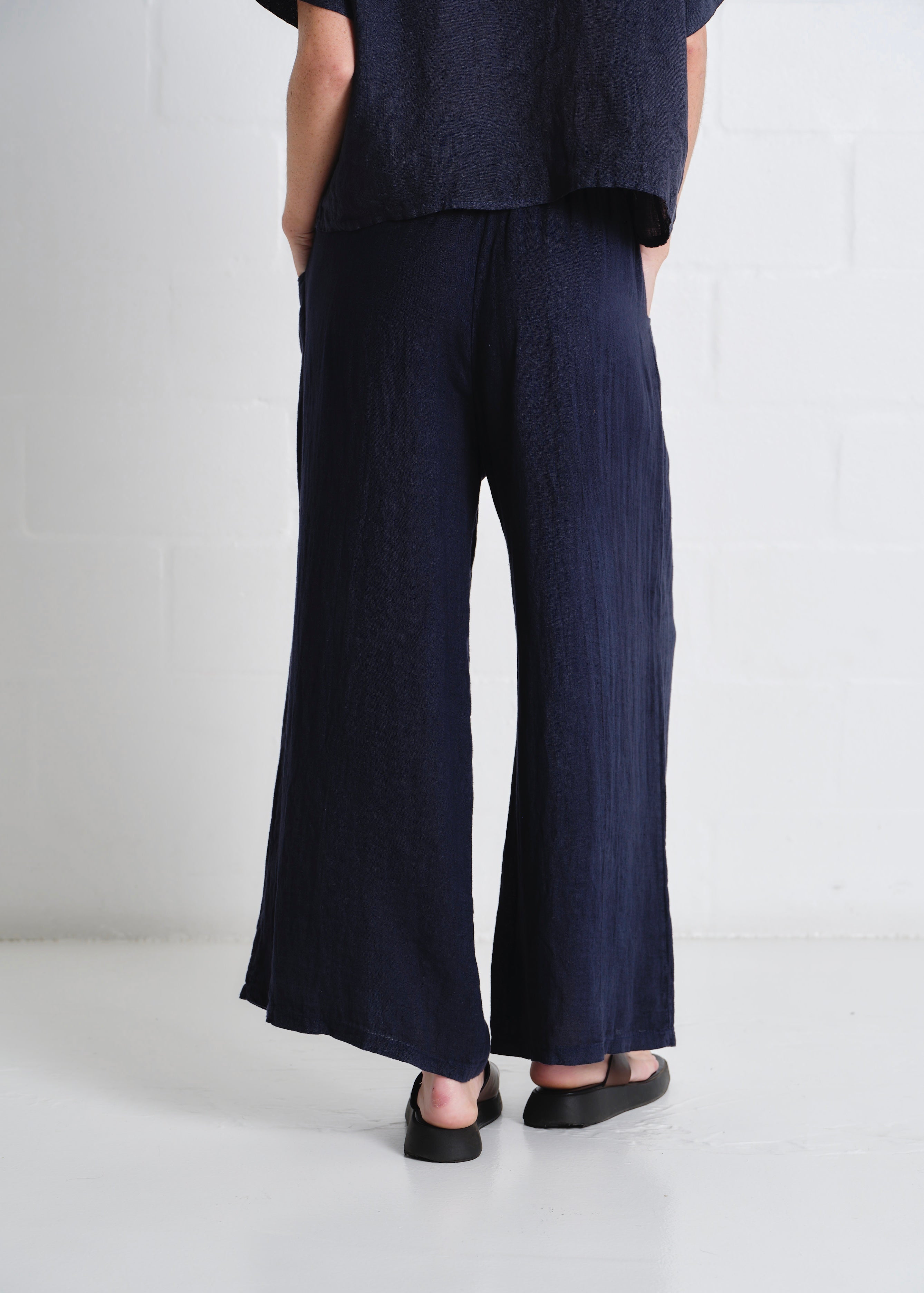 Havana Palazzo Pants With Pockets In Navy