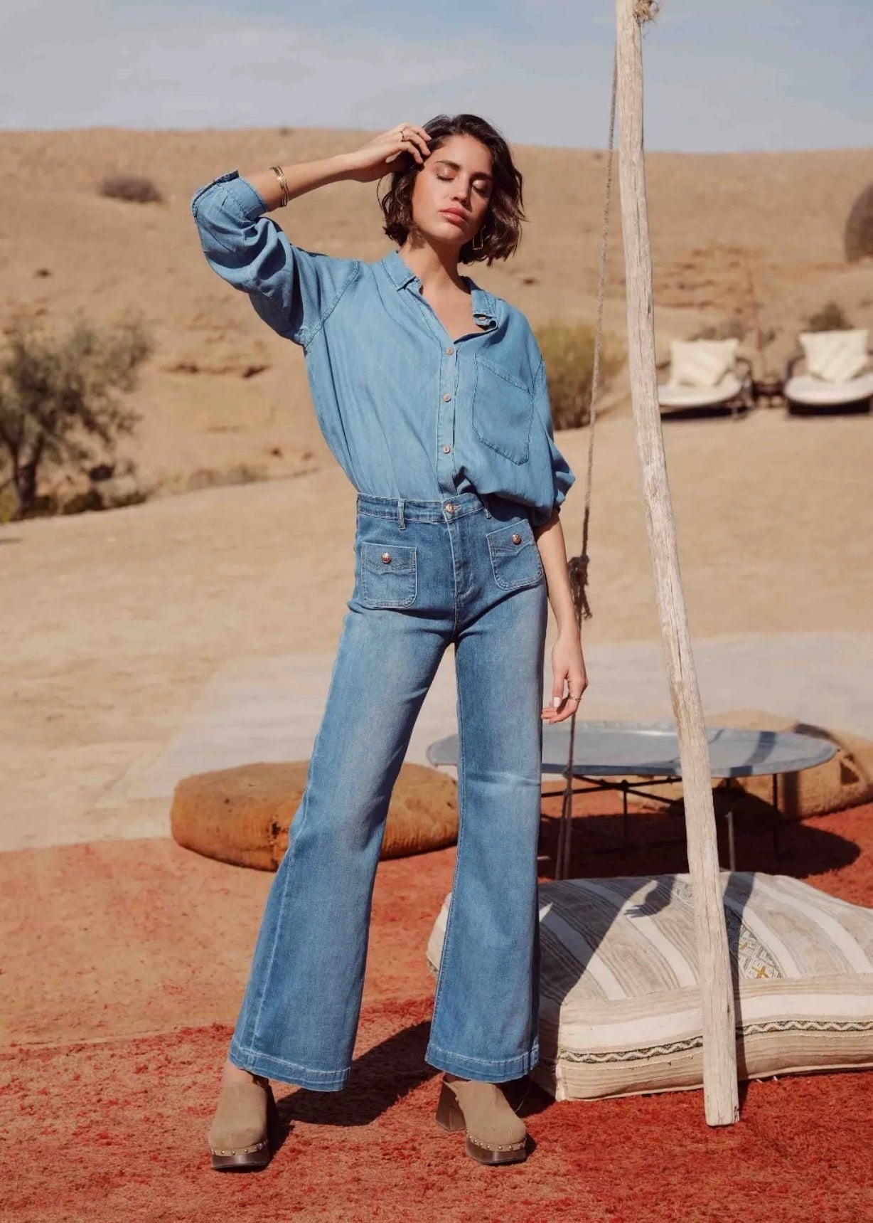 High Waisted Flared Jeans in Denim Blue