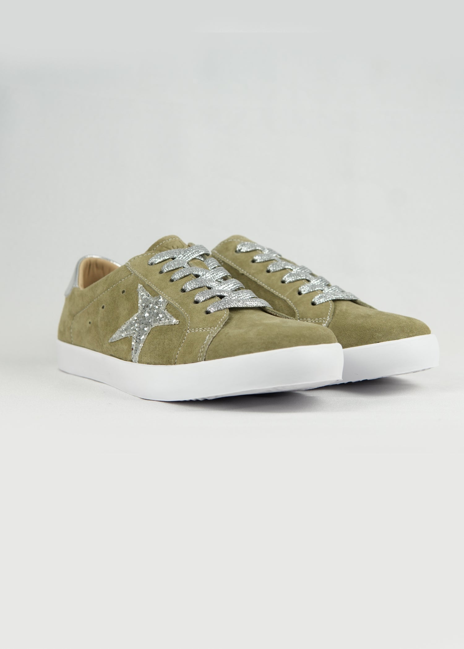 Jose Leather Sneaker With Silver Print Star In Olive