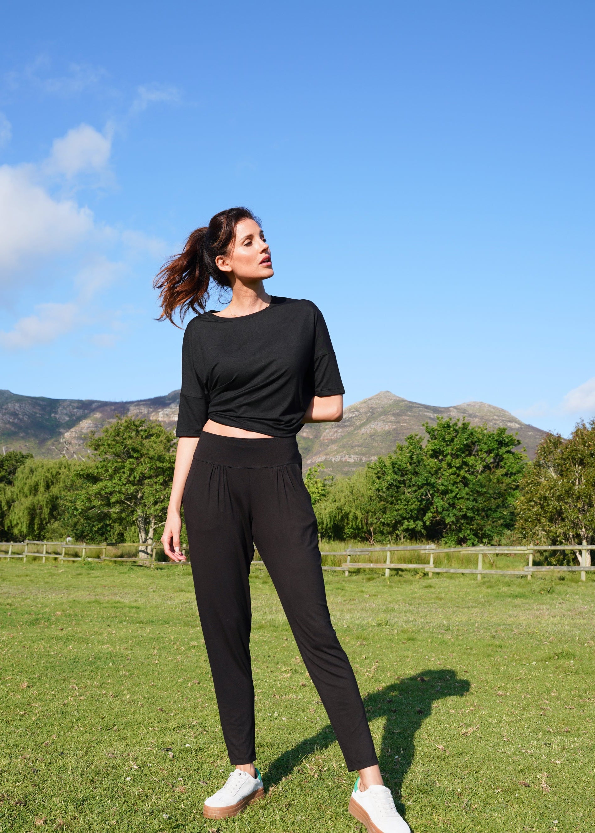 Classic Front Pleat Lounge Pants in Black