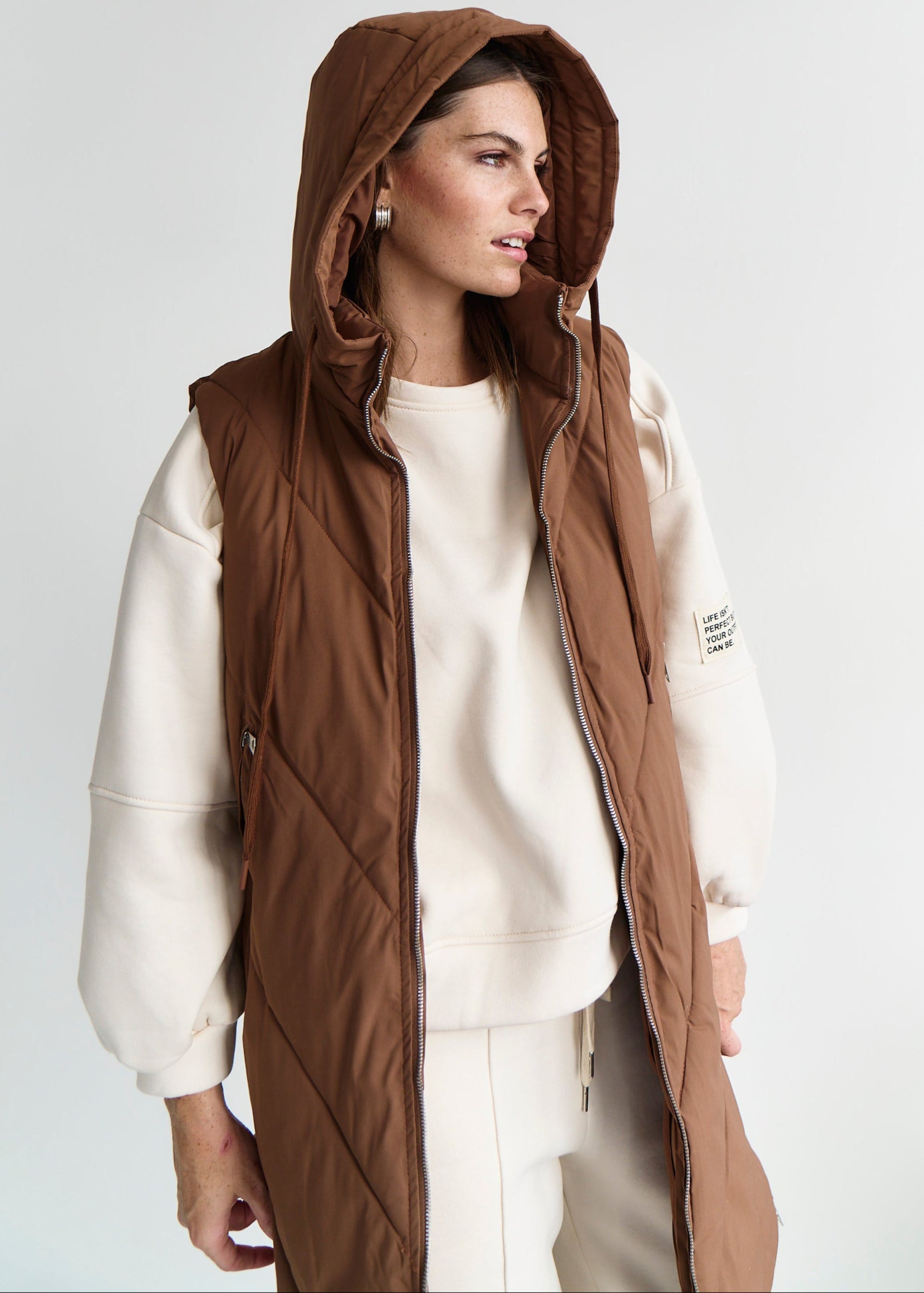 Scandi Sleeveless Down Feather Winter Puffer Jacket in Coffee