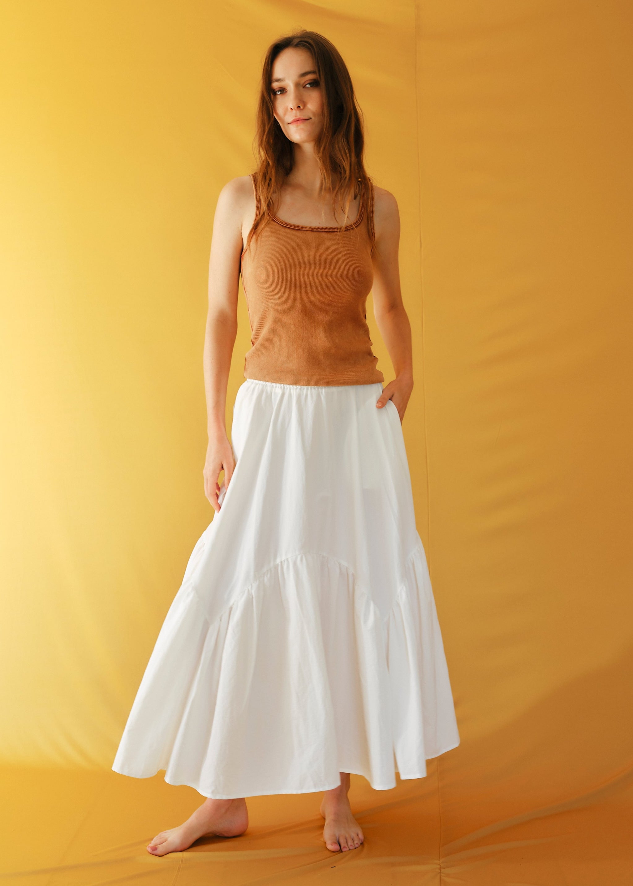 Balloon Tiered Skirt In White