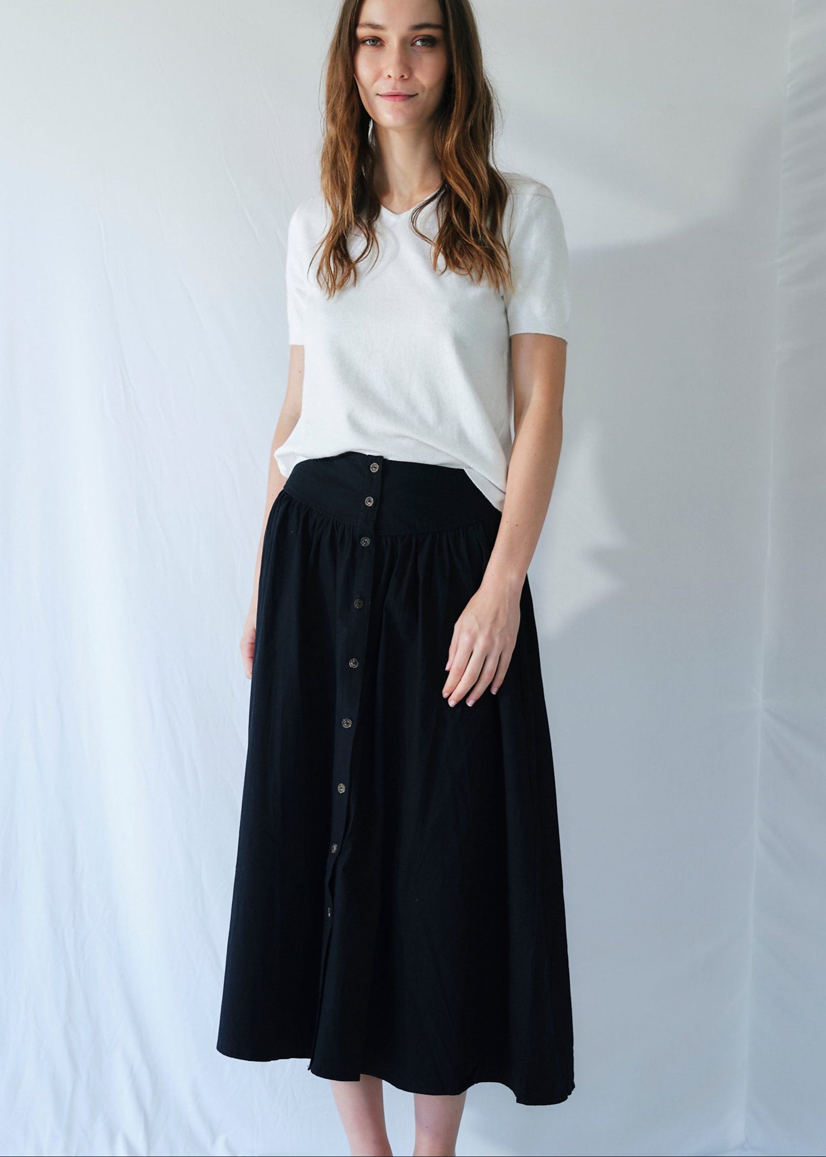 3/4 Skirt with front Buttons in Black