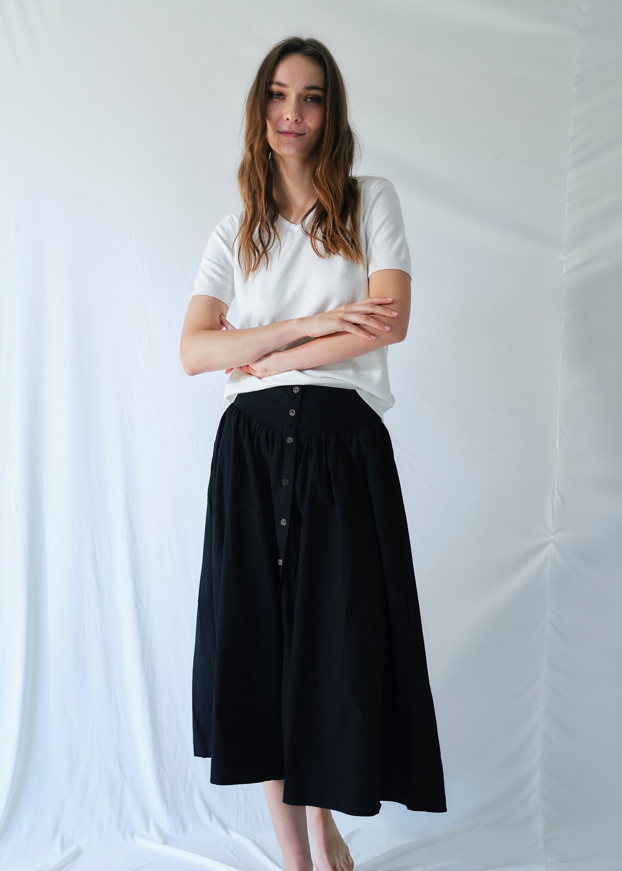 3/4 Skirt with front Buttons in Black