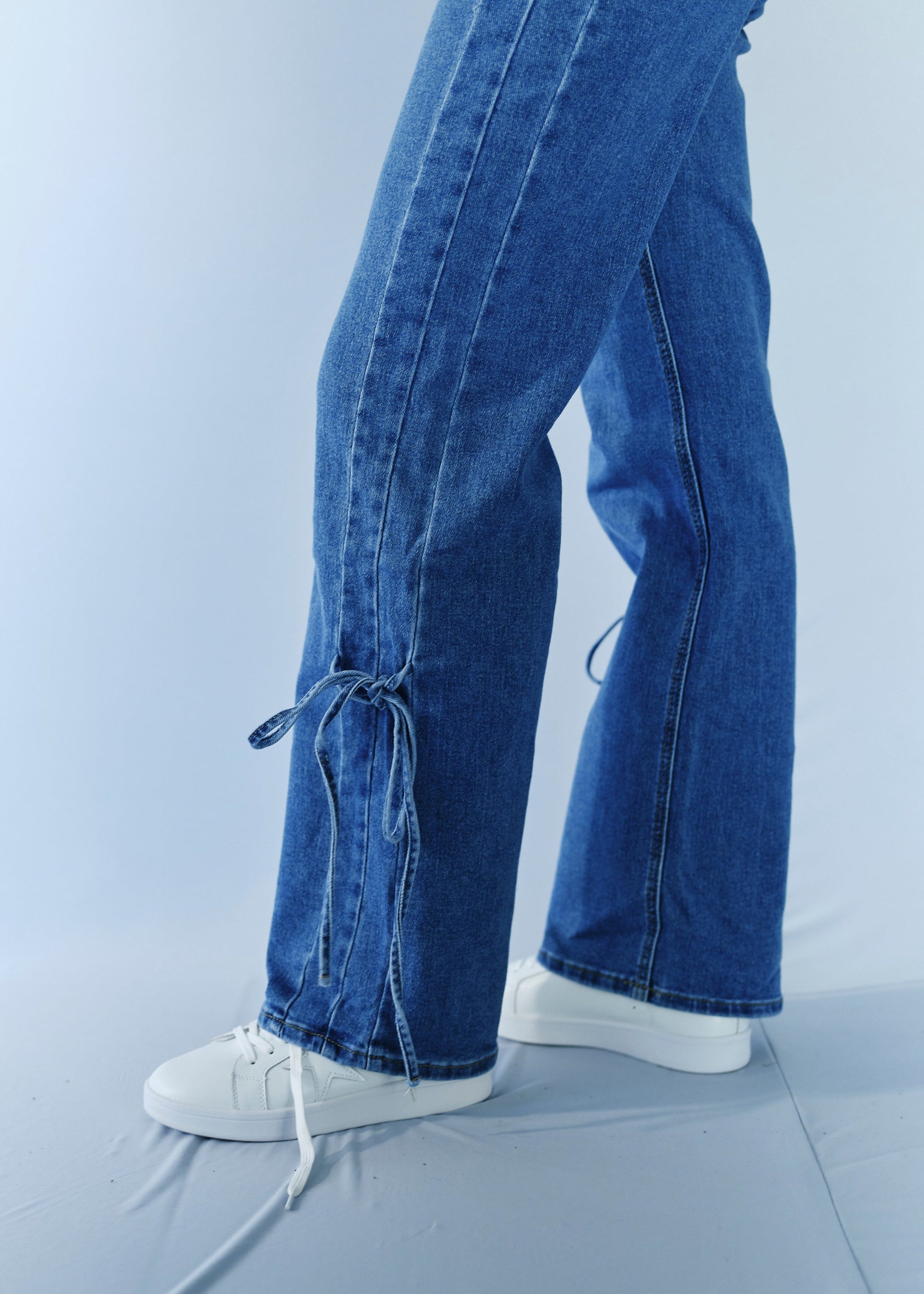 Straight Leg Jeans With Bow In Denim