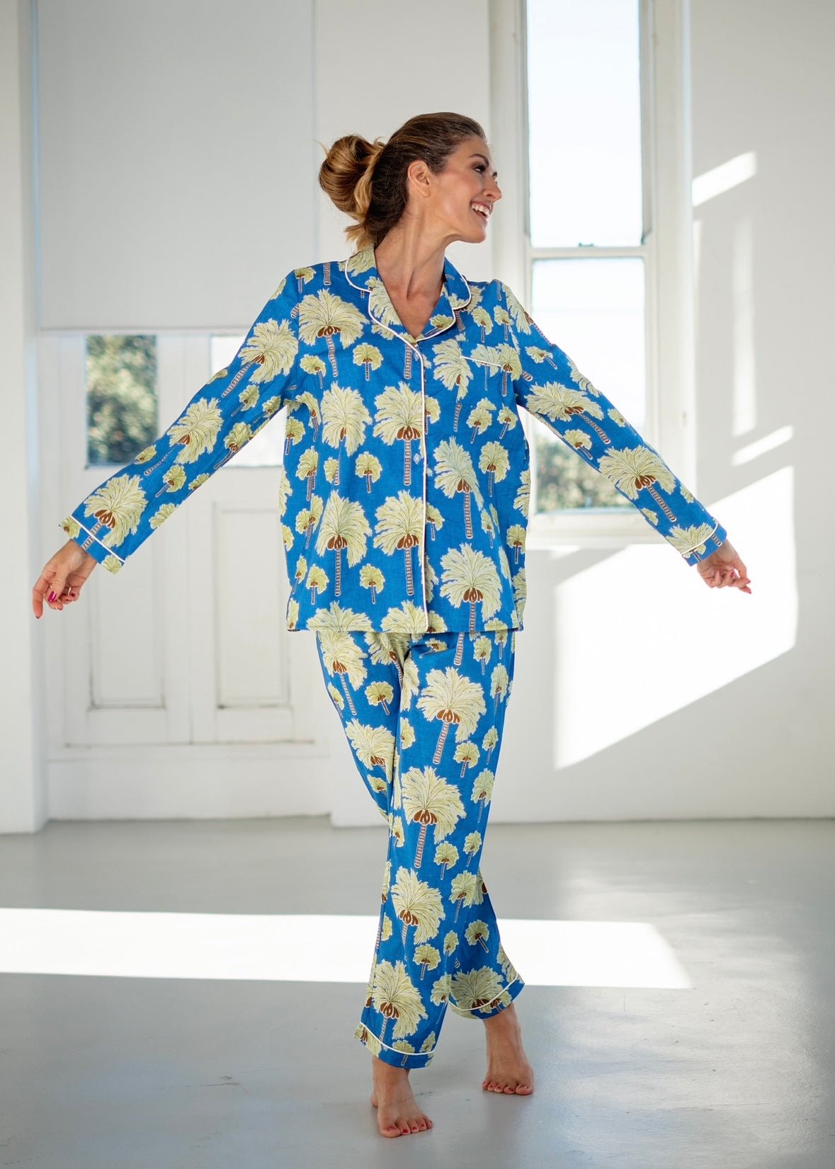 Long Sleeve Pyjama Set With Palm Print In BlueSLEEPWEAR - Tribute Store