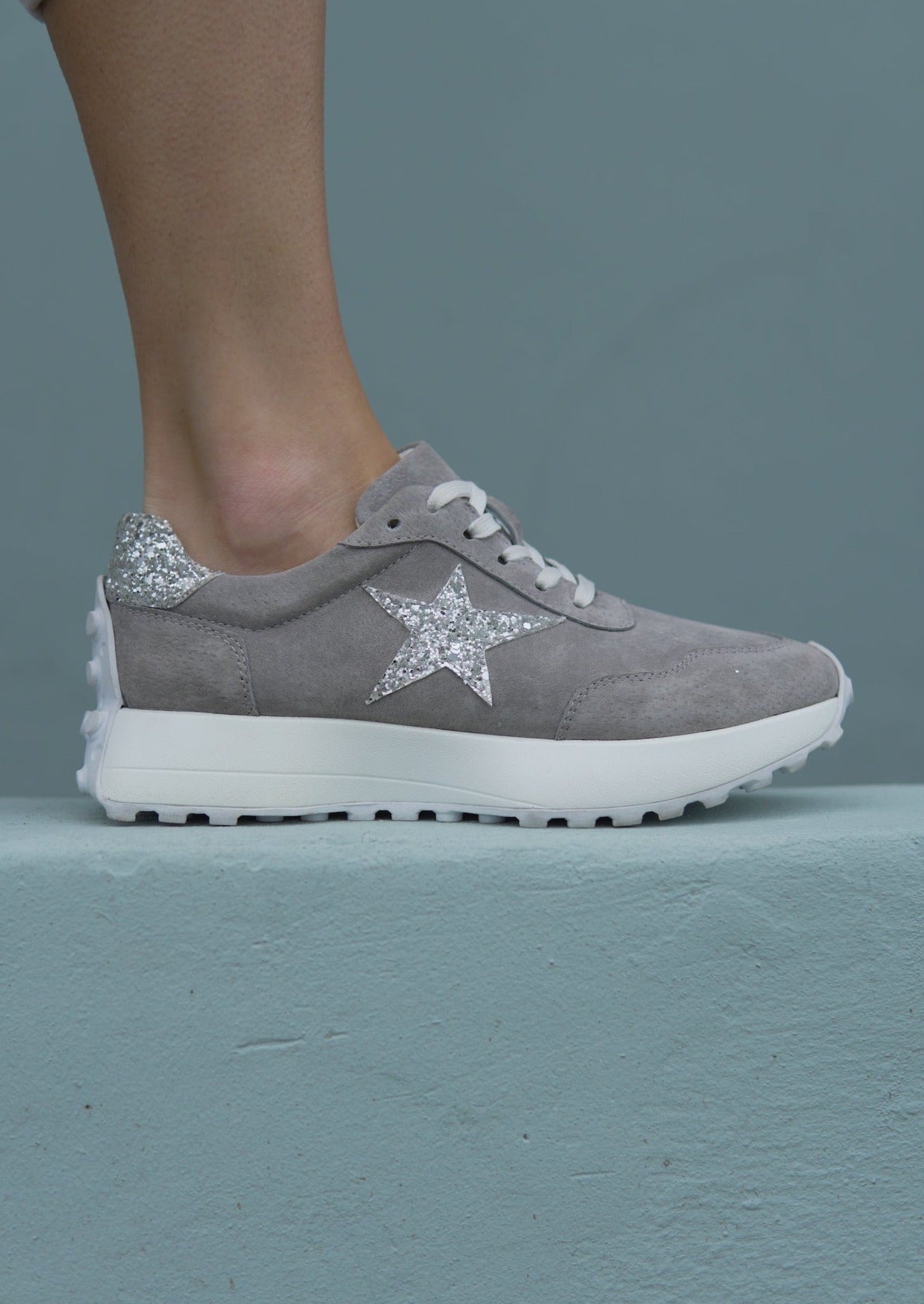 Hunter Leather Sneaker With Silver Star In Grey - Tribute StoreJulz