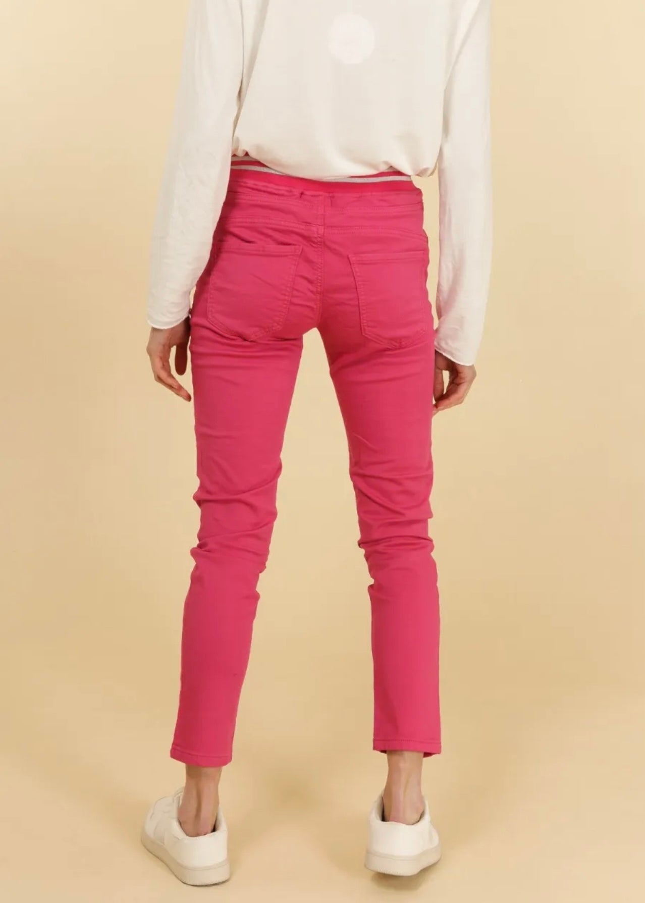 Mid-Rise Cotton Jogger Jeans in Fuchsia - Tribute StoreTRIBUTE